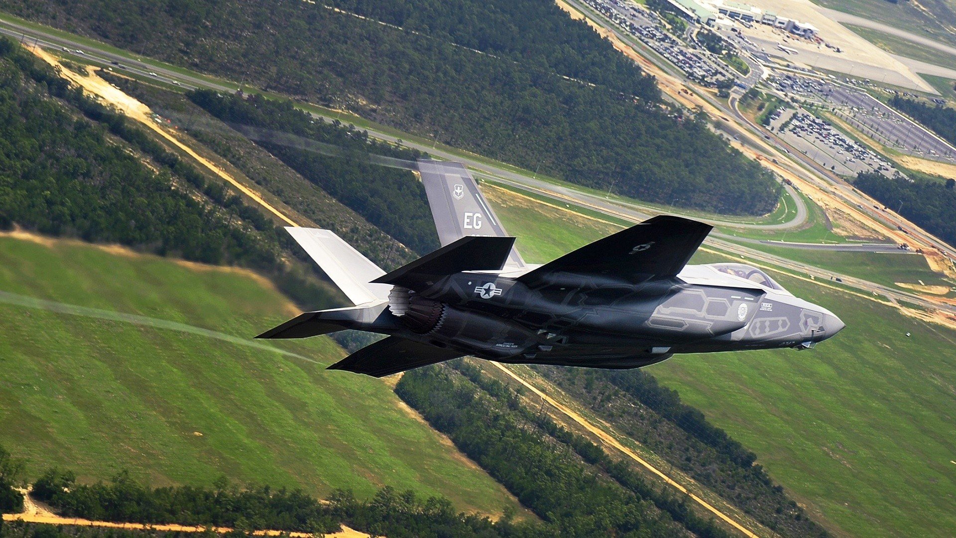 JIUYOU GAMING-新规则正式实施球员与裁判适应期成为比赛控制的关键,规定裁判员与谁一起控制比赛